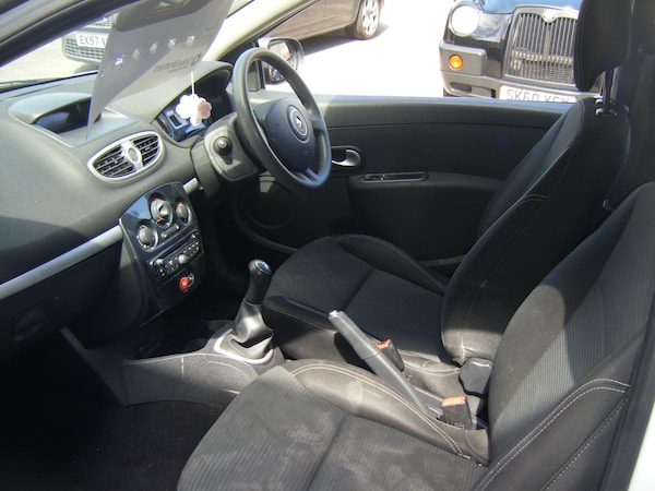 Used Renault Clio 2012 for sale - 71871827: Photo 4
