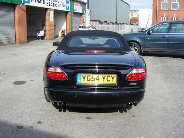 Used Jaguar XKR 2004 for sale - 67287916: Photo 3