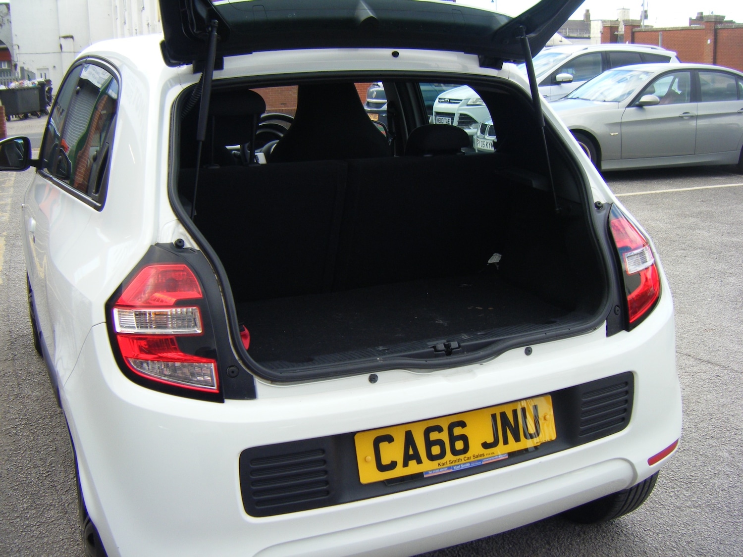 Used Renault Twingo 2017 for sale - 76055485: Photo 3