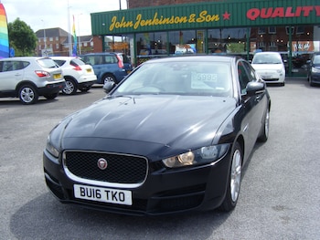 Used Jaguar XE 2016 for sale - 78814312: Photo