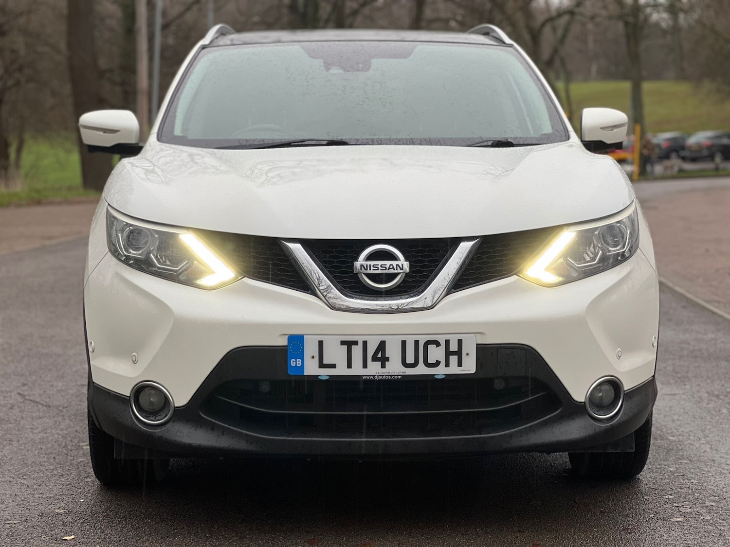 Used Nissan Qashqai 2014 for sale - 76980326: Photo 2