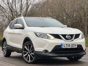 Used Nissan Qashqai 2014 for sale - 76980326: Photo