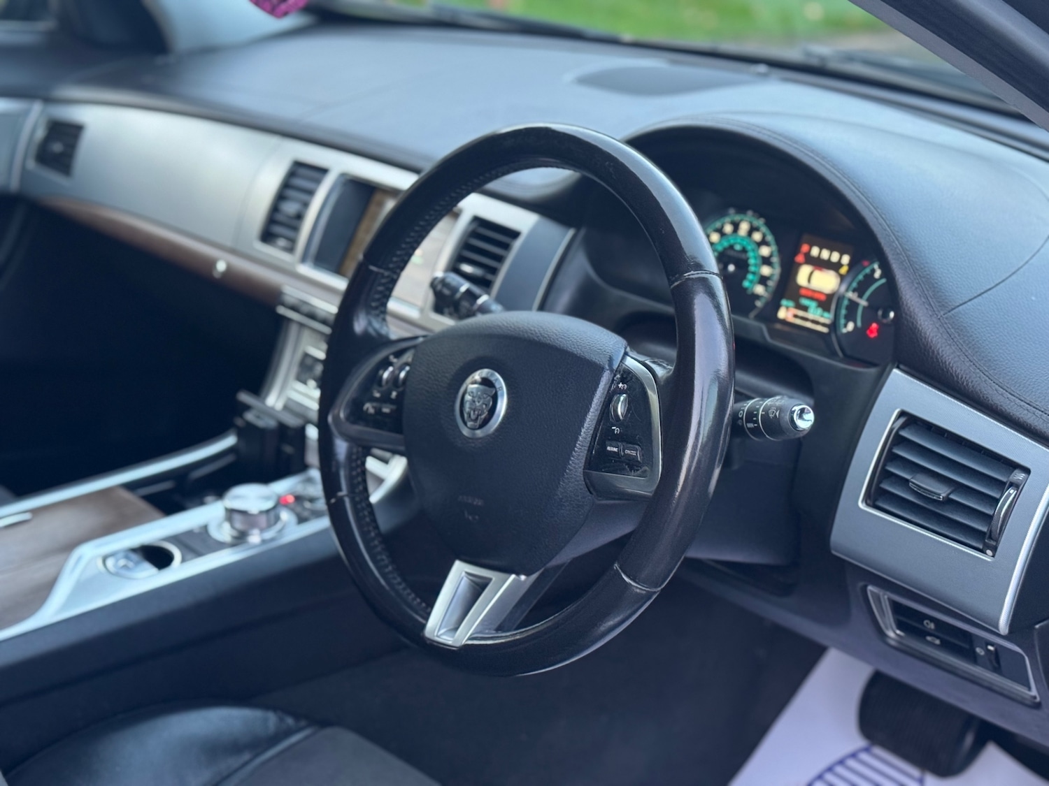 Used Jaguar XF 2013 for sale - 76345109: Photo 12