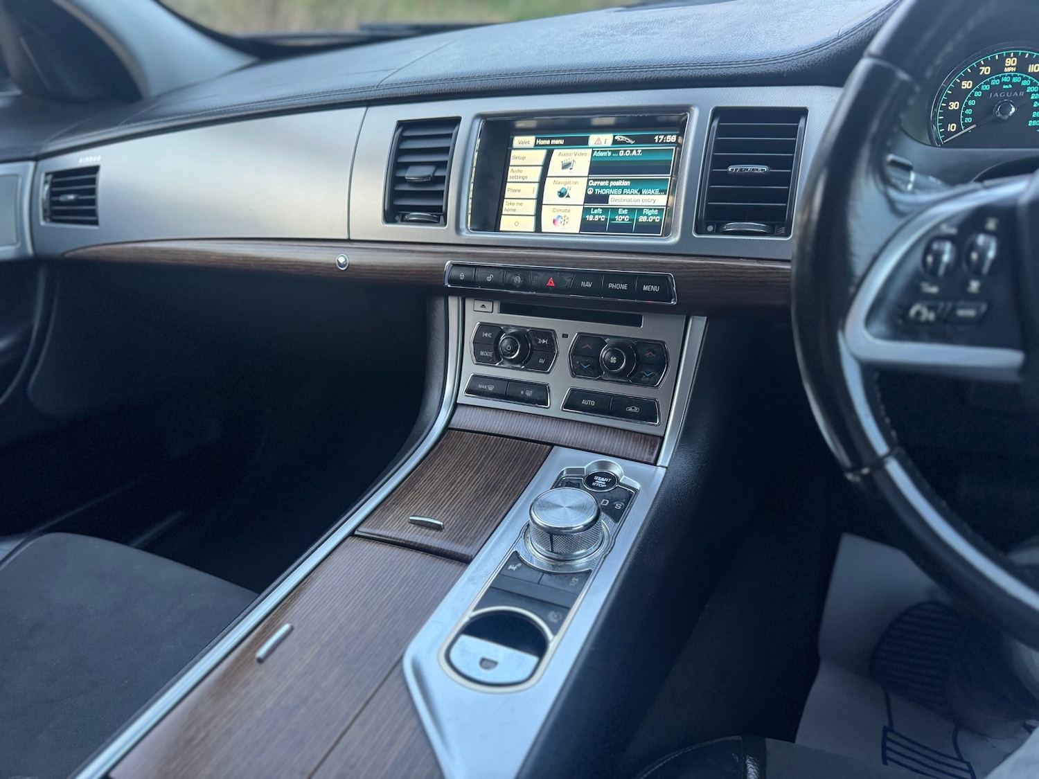 Used Jaguar XF 2013 for sale - 76345109: Photo 15