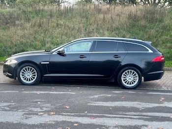 Used Jaguar XF 2013 for sale - 76345109: Photo