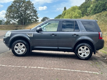 Used Land Rover Freelander 2011 for sale - 75690572: Photo