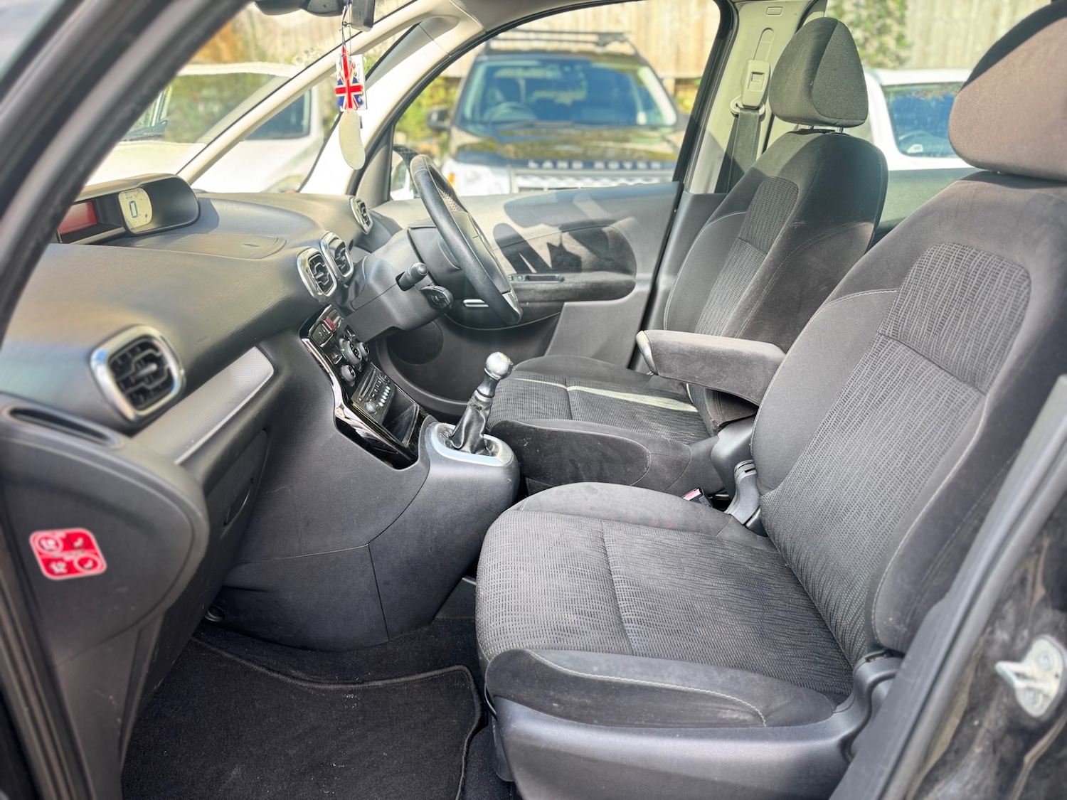 Used Citroen C3 Picasso 2010 for sale - 76369533: Photo 18