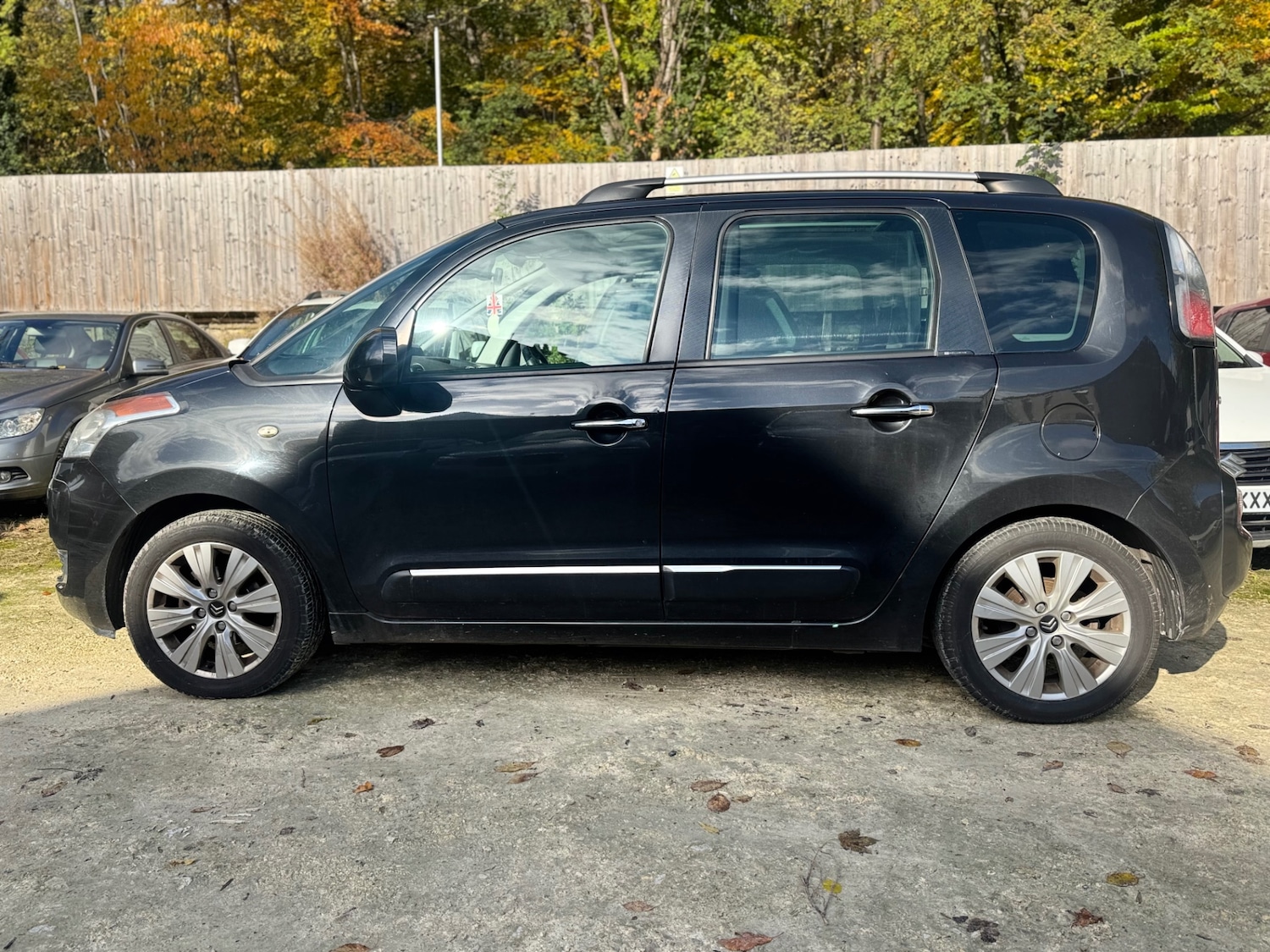 Used Citroen C3 Picasso 2010 for sale - 76369533: Photo 4