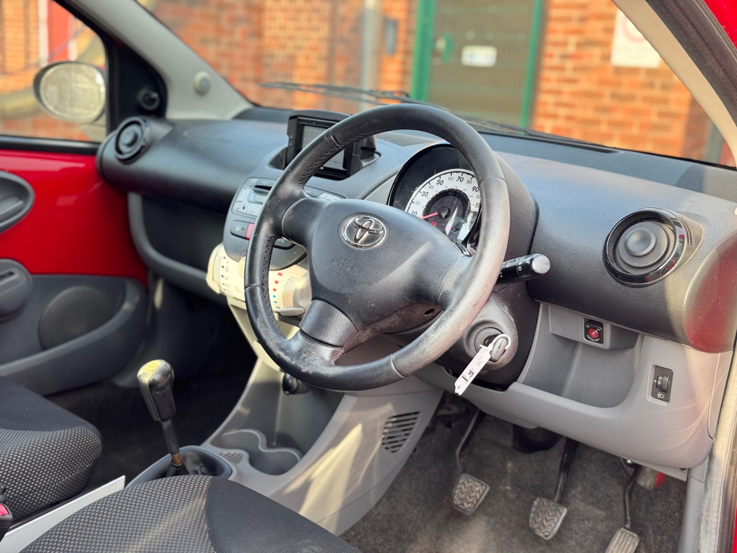 Toyota AYGO 2011 (11) - 1.0 VVT-i Go 3dr - Image 10