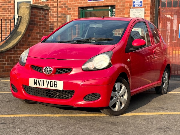 Cheap Toyota AYGO 2011 (11) - 1.0 VVT-i Go 3dr for sale in Huddersfield, West Yorkshire