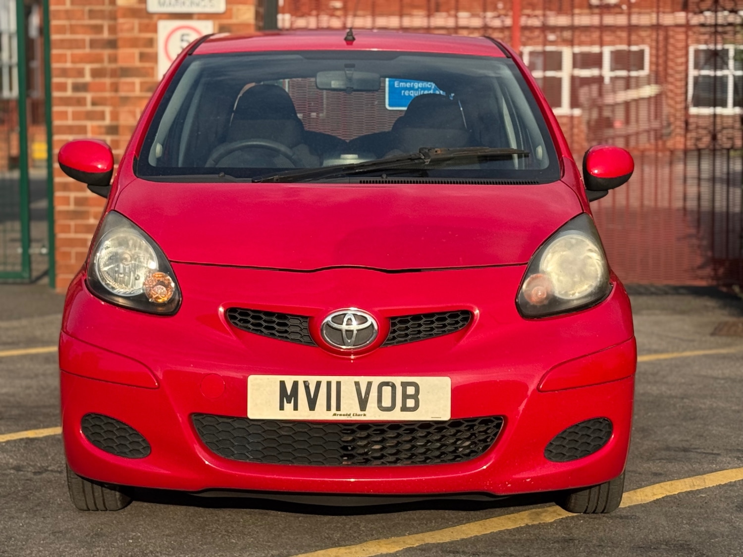 Toyota AYGO 2011 (11) - 1.0 VVT-i Go 3dr - Image 2