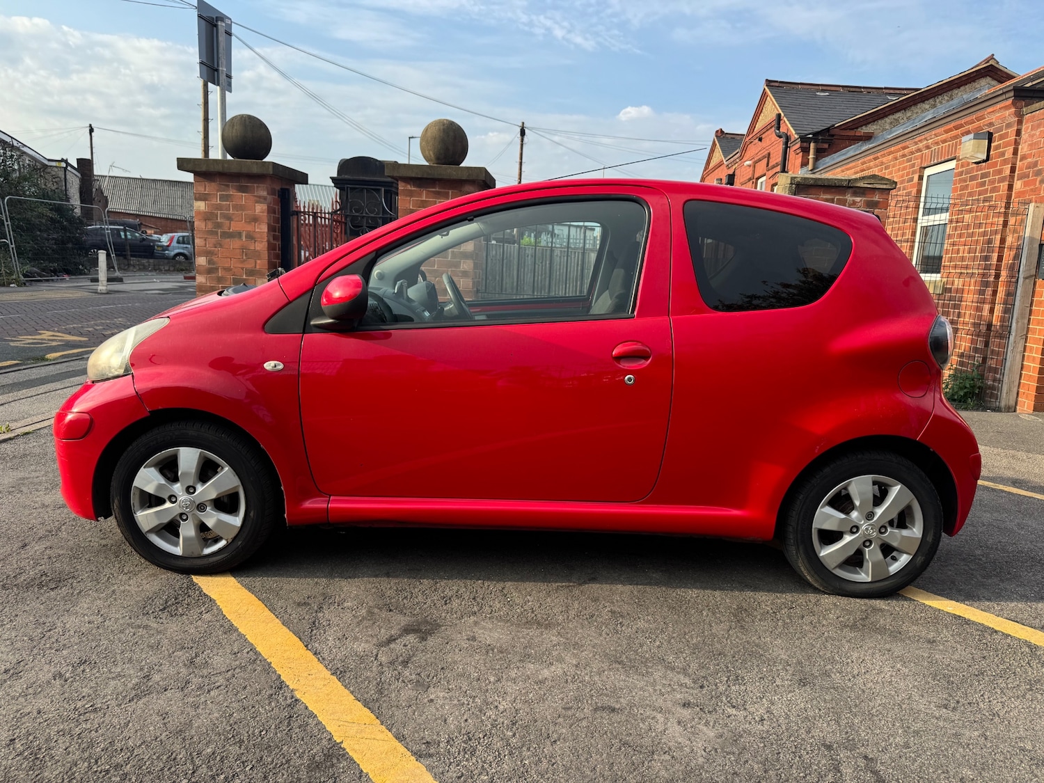 Toyota AYGO 2011 (11) - 1.0 VVT-i Go 3dr - Image 4