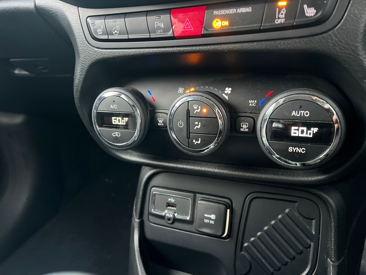 Used Jeep Renegade 2016 for sale - 77049392: Photo 15