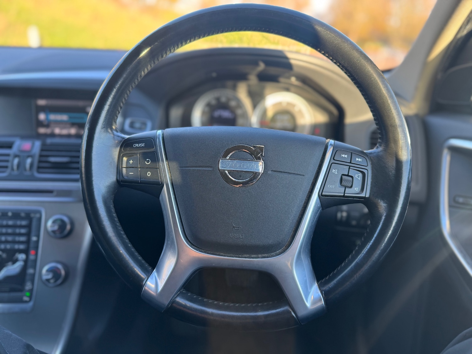 Used Volvo XC60 2013 for sale - 76649649: Photo 11