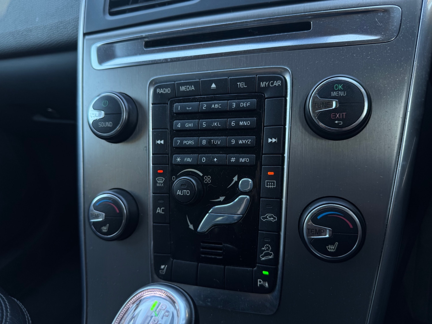 Used Volvo XC60 2013 for sale - 76649649: Photo 14