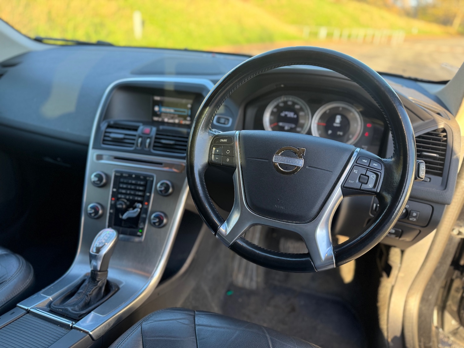 Used Volvo XC60 2013 for sale - 76649649: Photo 17