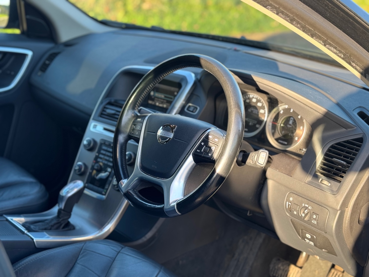 Used Volvo XC60 2013 for sale - 76649649: Photo 18