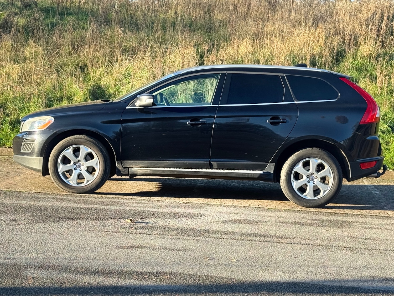 Used Volvo XC60 2013 for sale - 76649649: Photo 4