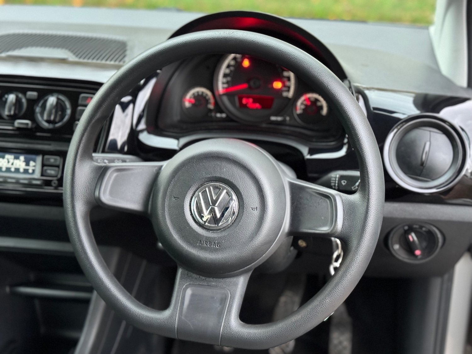 Used Volkswagen up! 2015 for sale - 76527456: Photo 12