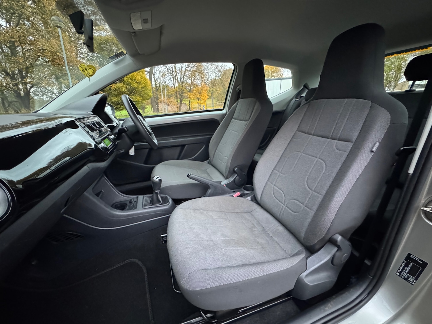 Used Volkswagen up! 2015 for sale - 76527456: Photo 15