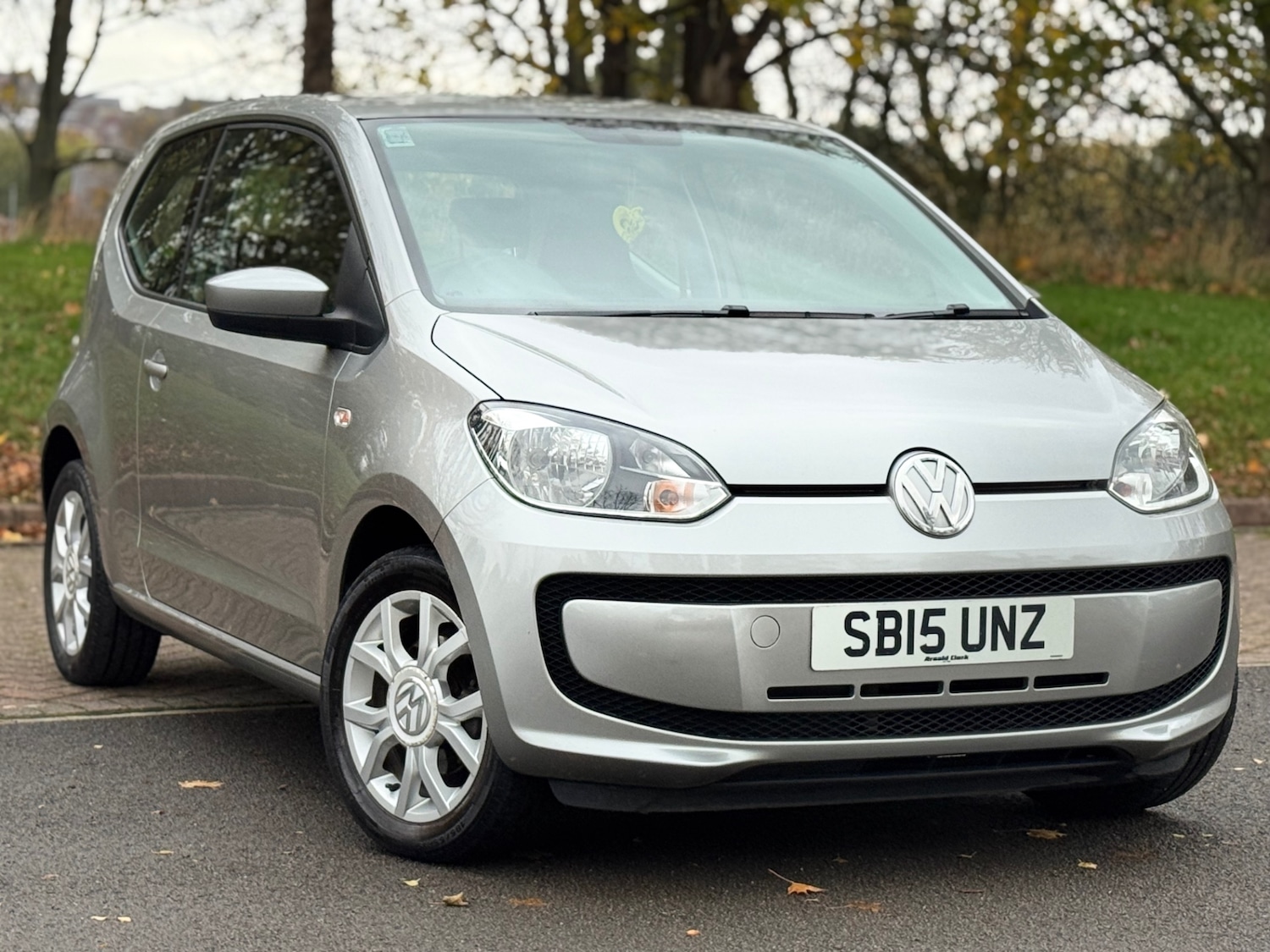 Used Volkswagen up! 2015 for sale - 76527456: Photo 3