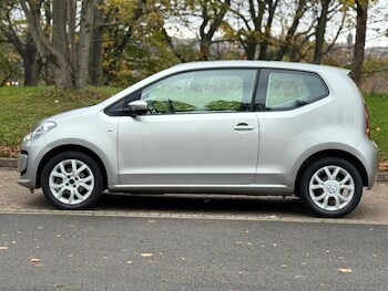 Used Volkswagen up! 2015 for sale - 76527456: Photo