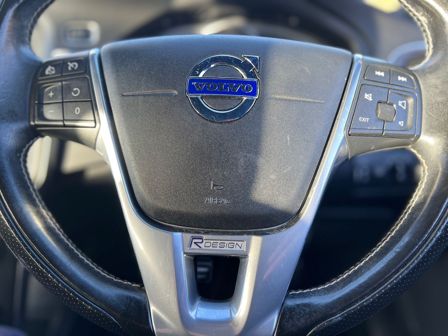 Used Volvo V40 2016 for sale - 77391767: Photo 11