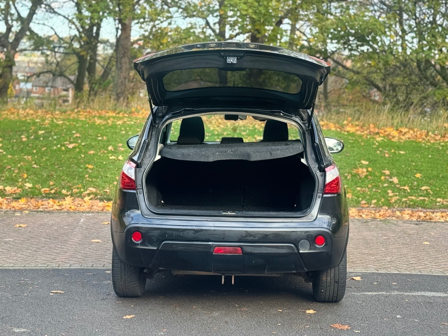 Used Nissan Qashqai 2010 for sale - 76382864: Photo 9