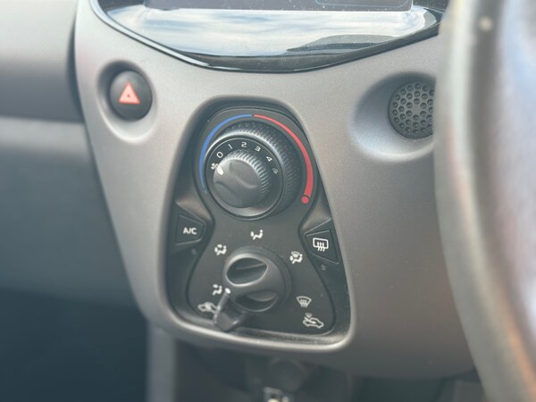 Used Peugeot 108 2018 for sale - 75385837: Photo 13