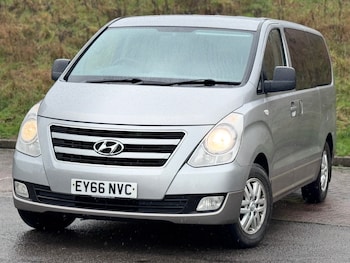 Hyundai i800 feature image