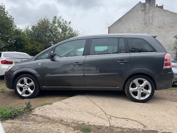 Used Vauxhall Zafira 2010 for sale - 75805640: Photo