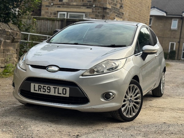 Cheap Ford Fiesta 2009 (59) - 1.4 Titanium 3dr for sale in Huddersfield, West Yorkshire