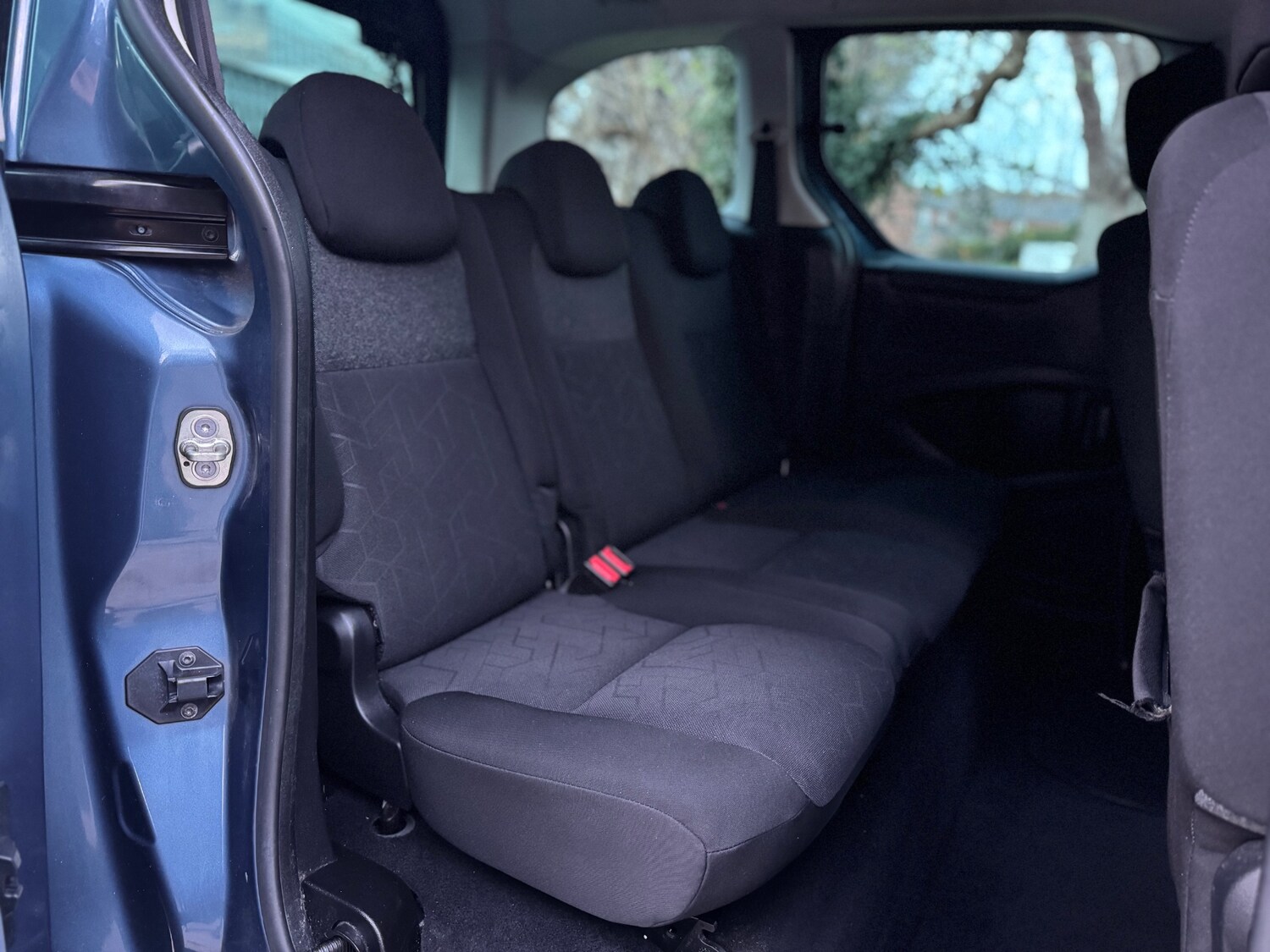 Used Peugeot Partner Tepee 2016 for sale - 76945303: Photo 15