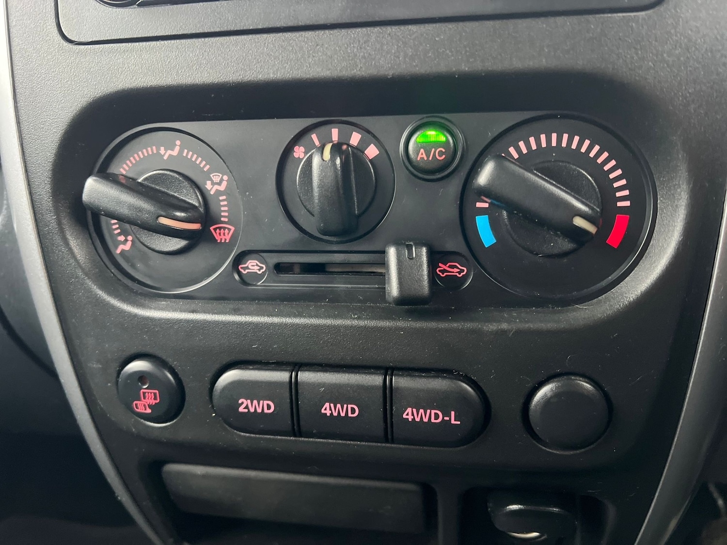 Used Suzuki Jimny 2010 for sale - 77284082: Photo 15