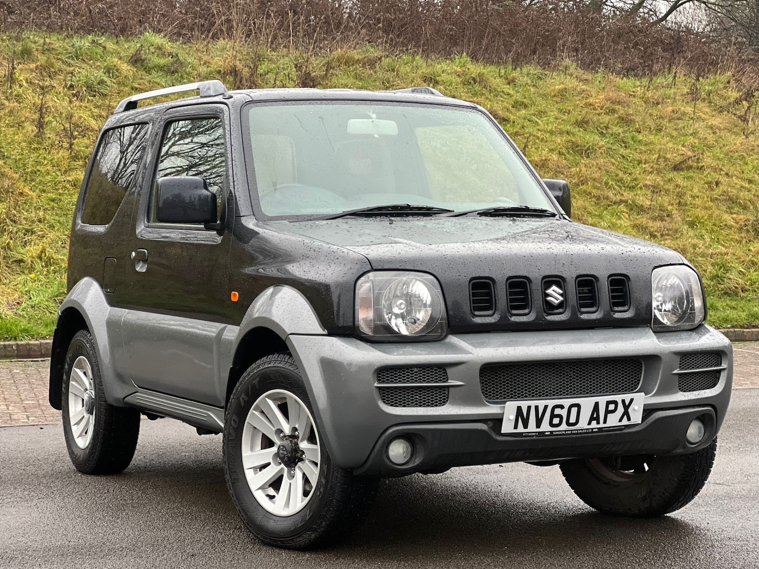 Used Suzuki Jimny 2010 for sale - 77284082: Photo 3
