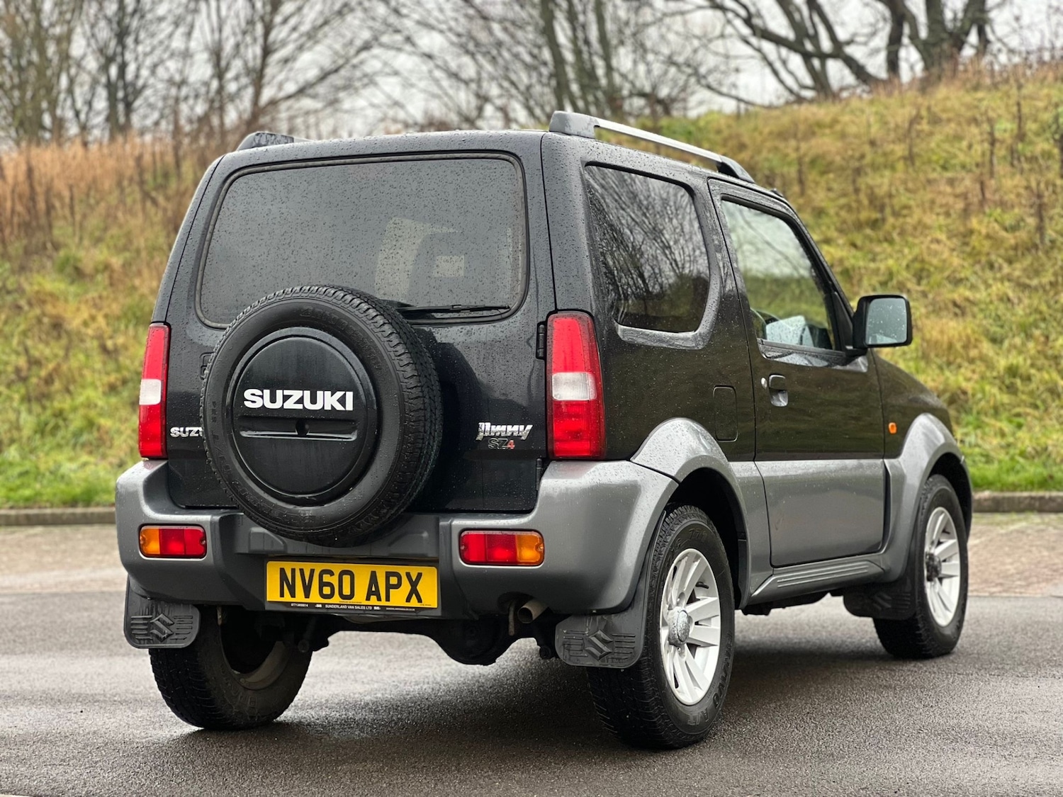 Used Suzuki Jimny 2010 for sale - 77284082: Photo 8