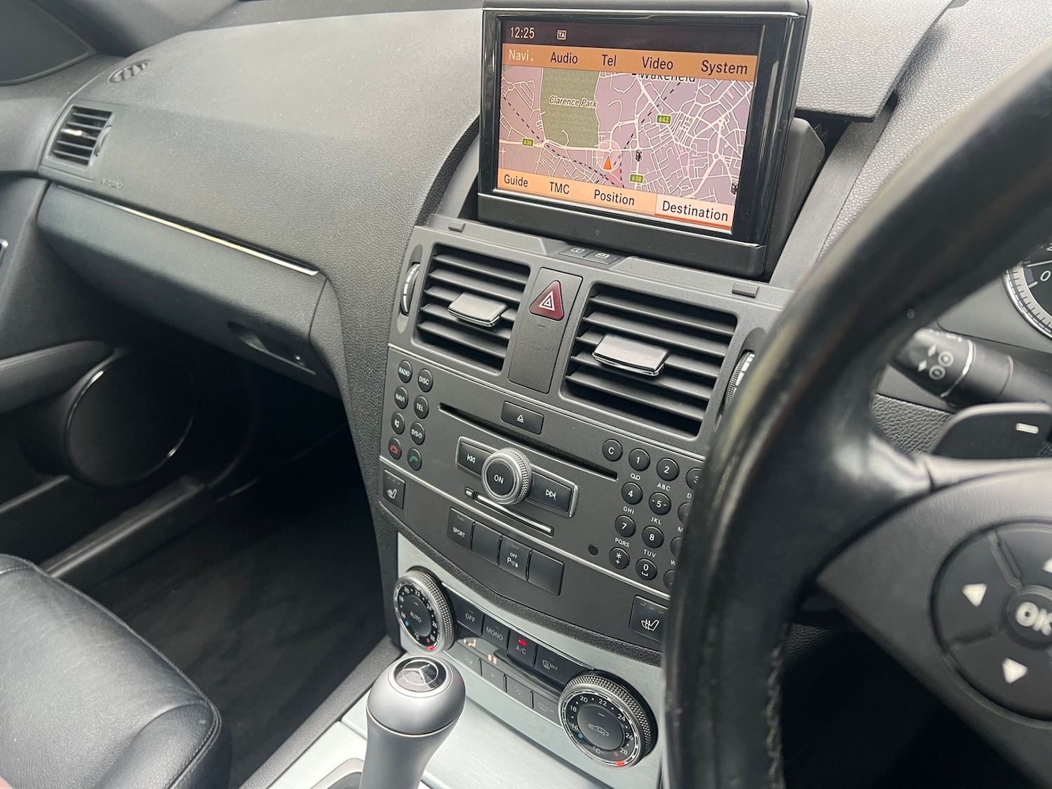 Used Mercedes-Benz C Class 2010 for sale - 77548407: Photo 20