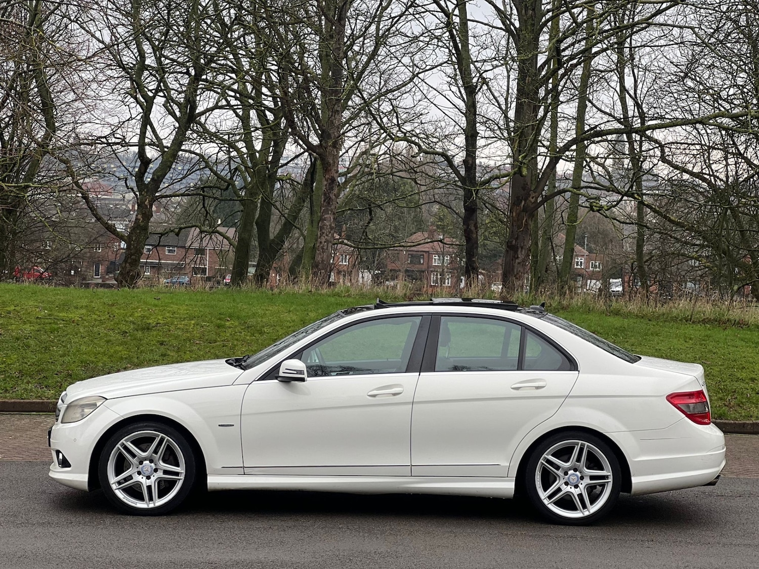 Used Mercedes-Benz C Class 2010 for sale - 77548407: Photo 5