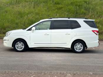 Used Ssangyong Turismo 2015 for sale - 74892444: Photo