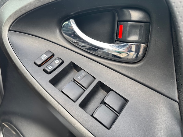 Used Toyota RAV4 2010 for sale - 74859336: Photo 21