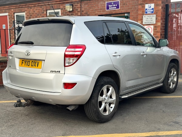 Used Toyota RAV4 2010 for sale - 74859336: Photo 6