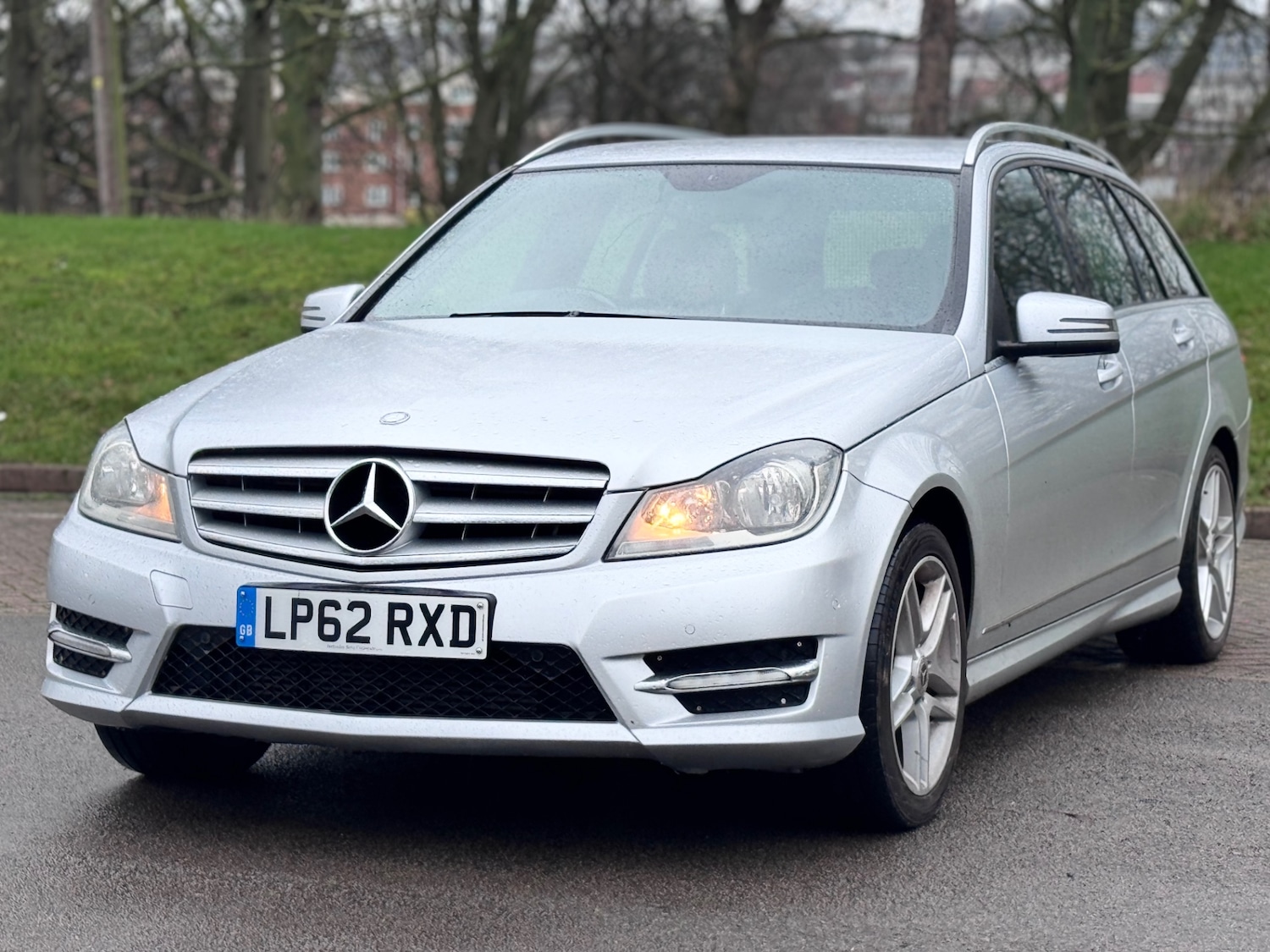 Used Mercedes-Benz C Class 2013 for sale - 77548395: Photo 4