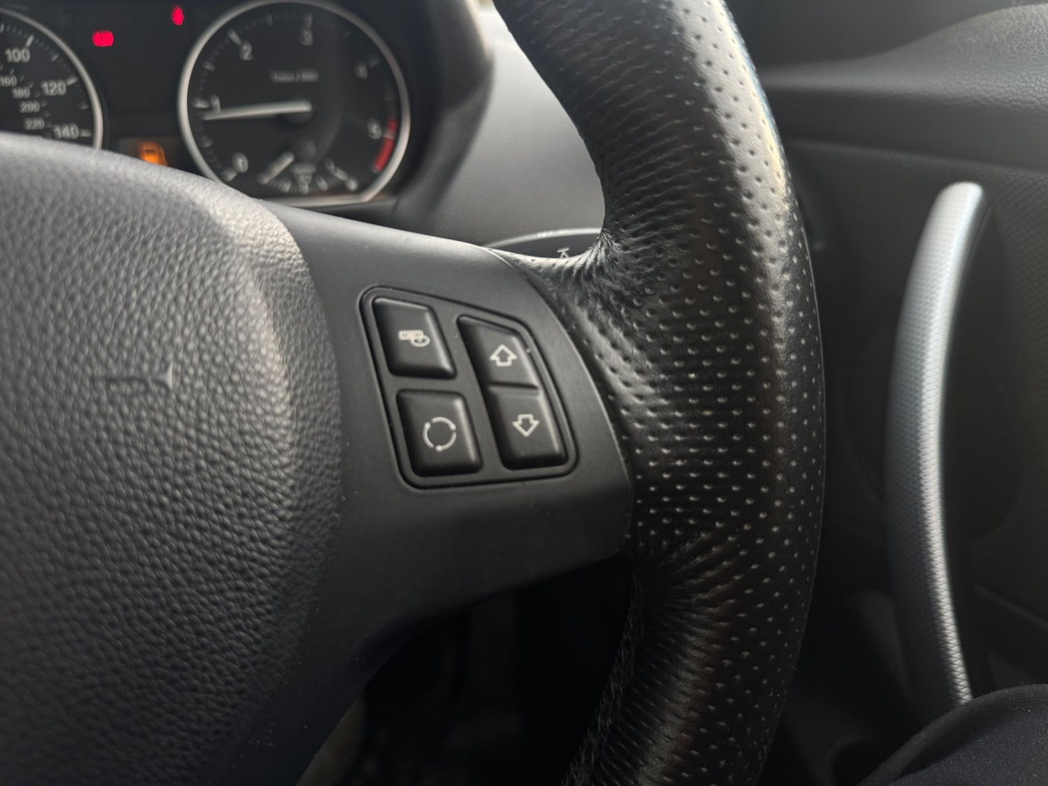 Used BMW 1 Series 2011 for sale - 77204003: Photo 18