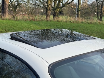 Used BMW 1 Series 2011 for sale - 77204003: Photo