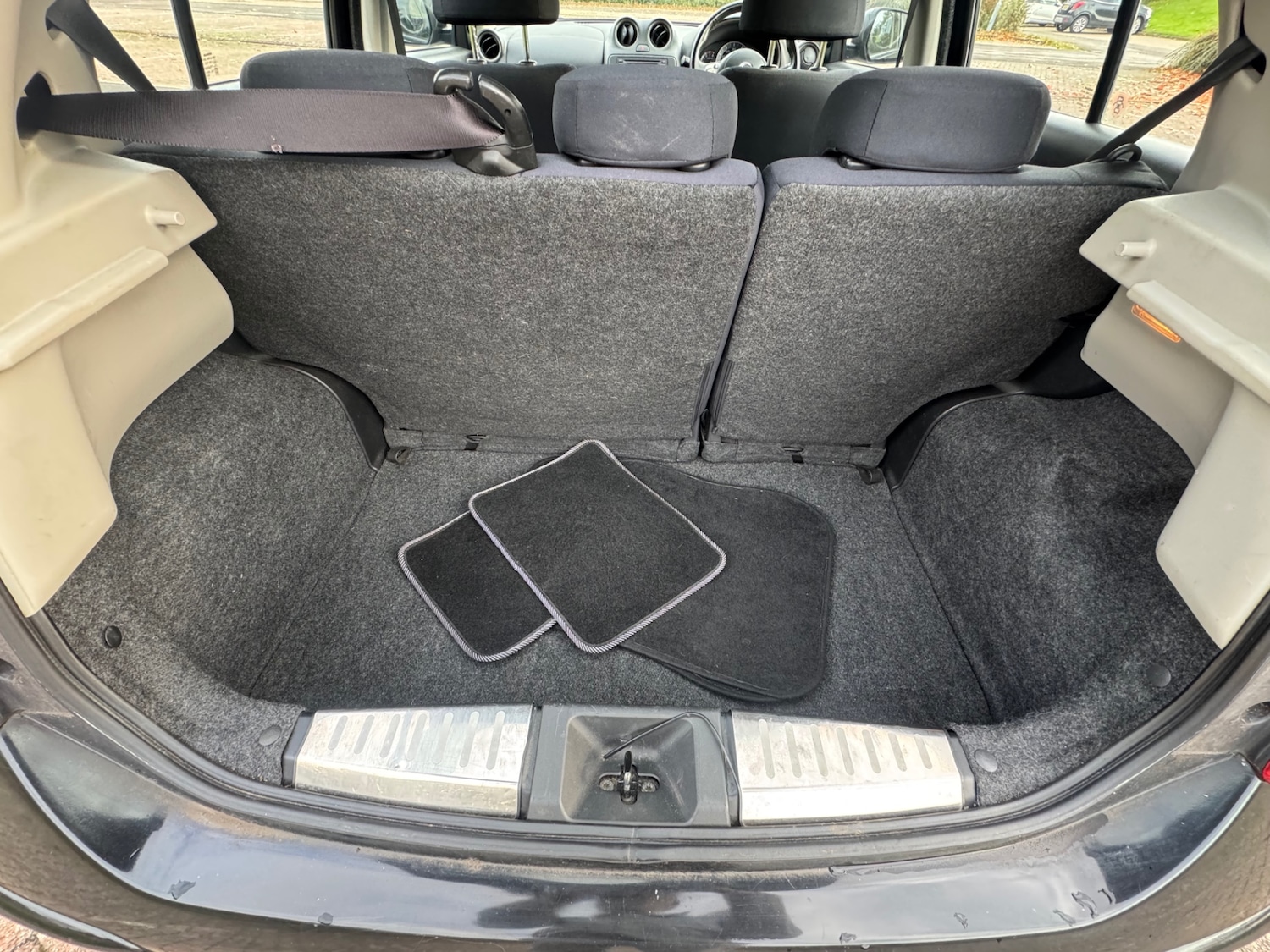 Used Nissan Micra 2011 for sale - 76344724: Photo 13