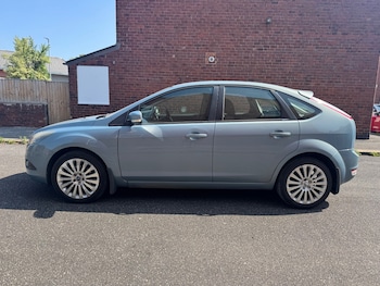 Used Ford Focus 2010 for sale - 75613958: Photo