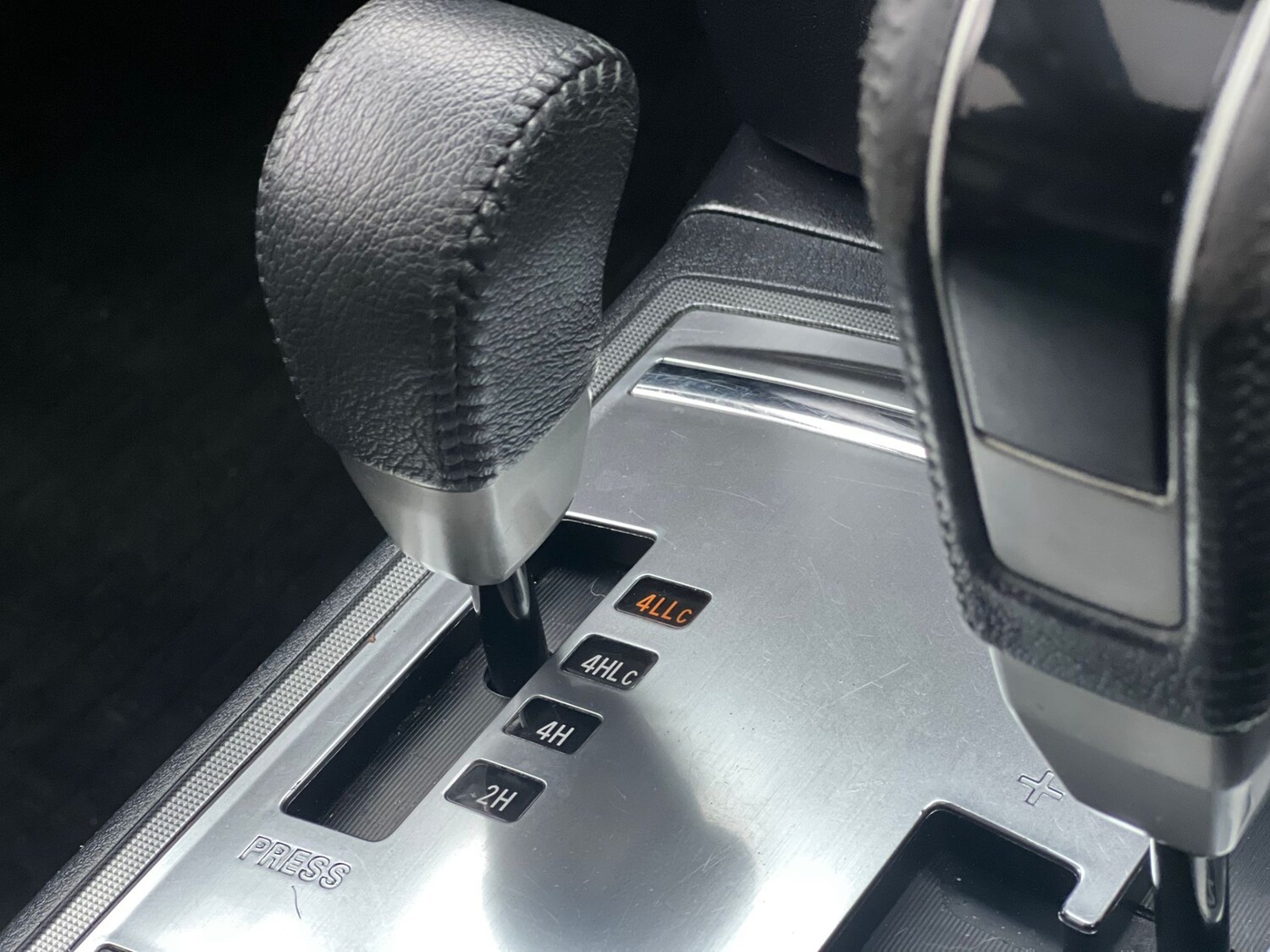 Used Mitsubishi Shogun 2010 for sale - 77548411: Photo 22