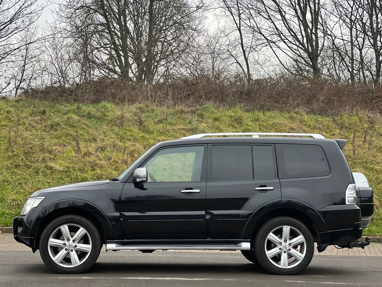 Used Mitsubishi Shogun 2010 for sale - 77548411: Photo 4