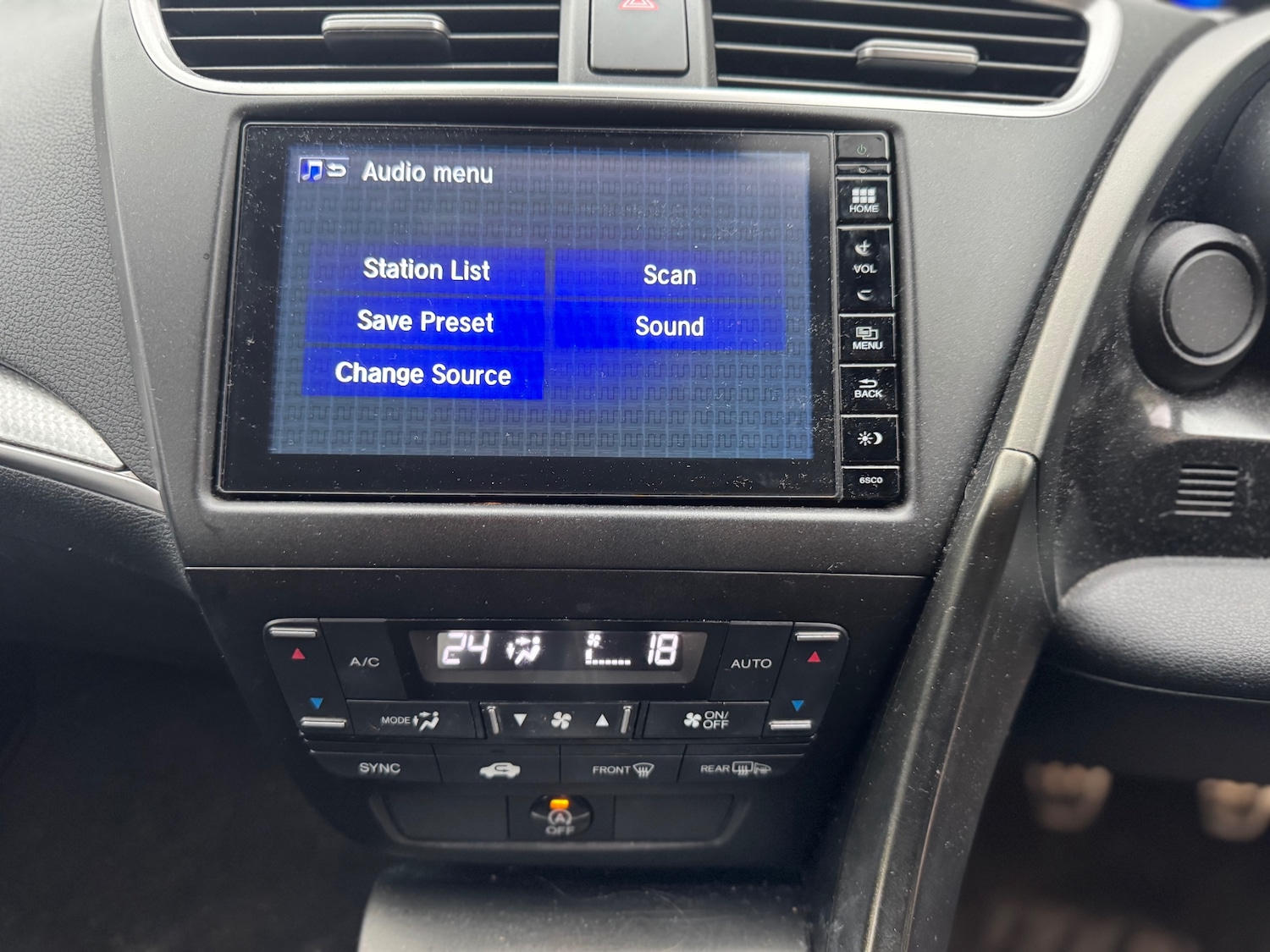 Used Honda Civic 2016 for sale - 76772283: Photo 23