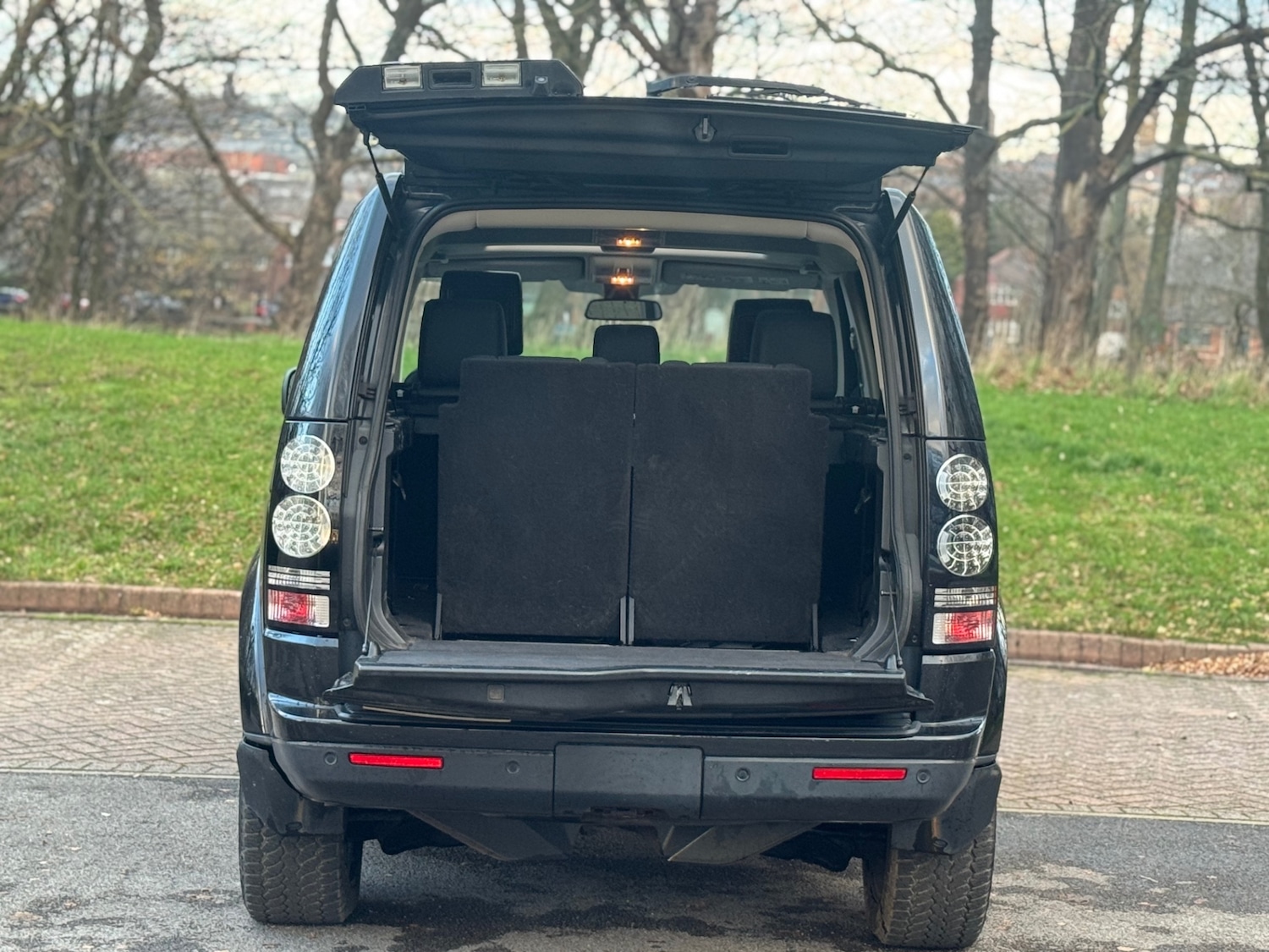 Used Land Rover Discovery 2011 for sale - 76911396: Photo 12